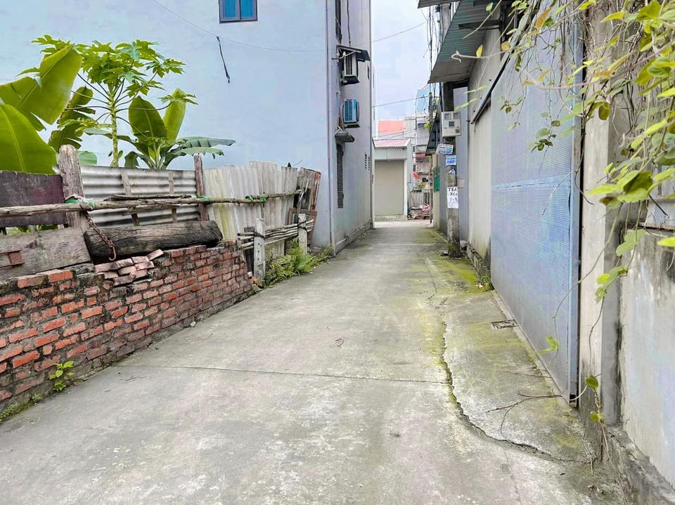 Cần chuyển nhượng 60,4m Thôn Xuân Canh, xã Xuân Canh, huyện Đông Anh ngõ thông đường ô tô tải vào tận đất