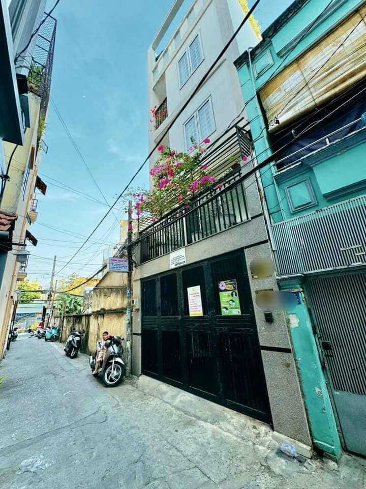 Bán nhà Xuân Đỉnh, Bắc Từ Liêm, dt 54m, ô tô đỗ cửa, gần Phố, gần công viên. Giá 6.2 tỷ
