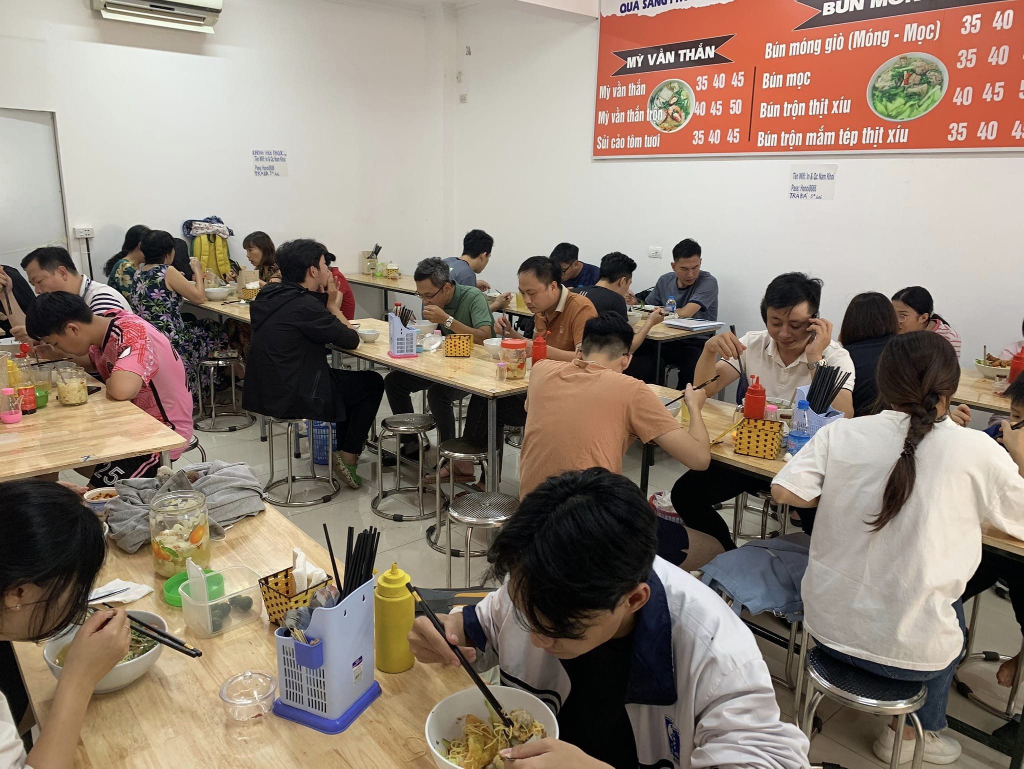 CHÍNH CHỦ CẦN SANG NHƯỢNG CỬA HÀNG Ở HỒ TÙNG MẬU