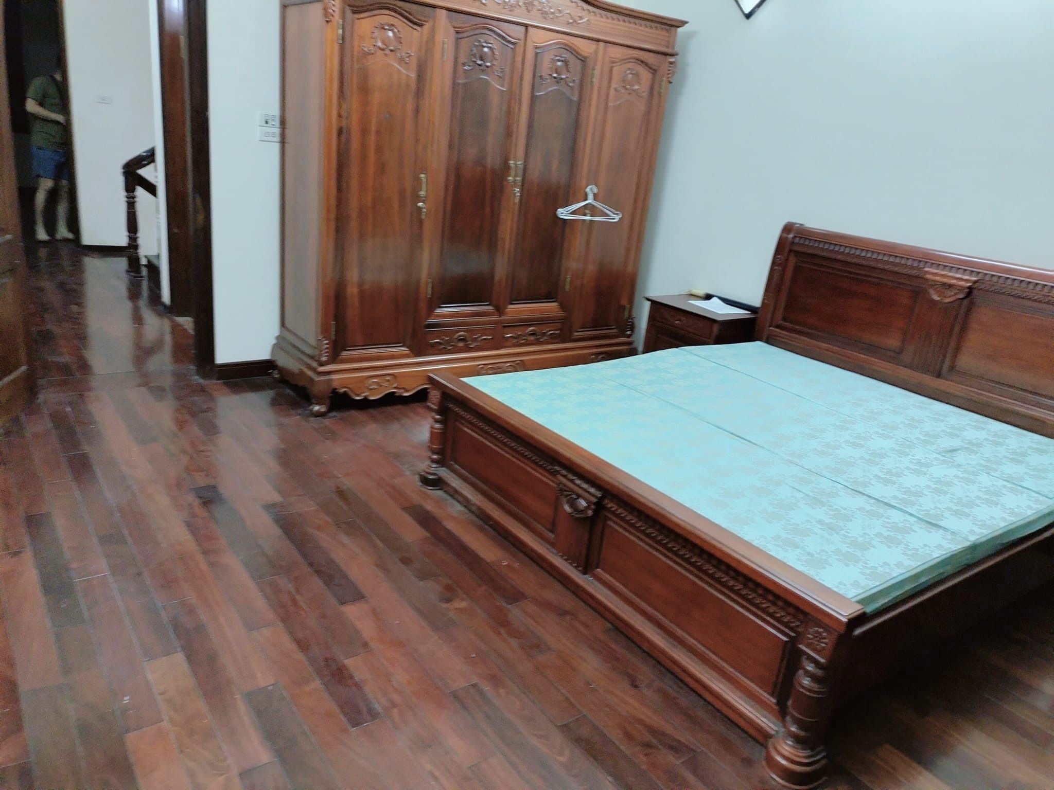 Bán nhà Đội Cấn 52m 5 tầng mặt tiền 5m 7,5 tỷ