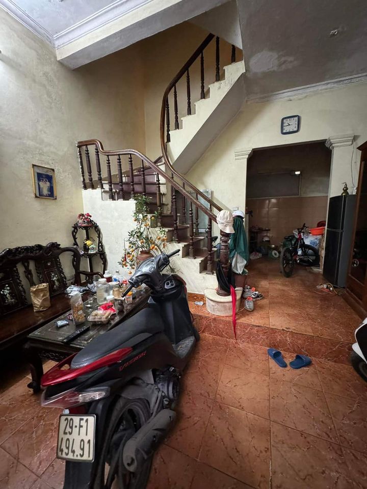 BÁN NHÀ VÕNG THỊ THÔNG 460 THỤY KHUÊ, 40M2 - 3 TẦNG - MT 5M, DÂN XÂY CHẮC CHẮN, Ở HOẶC ĐẦU TƯ LÊN TẦNG THOẢI MÁI