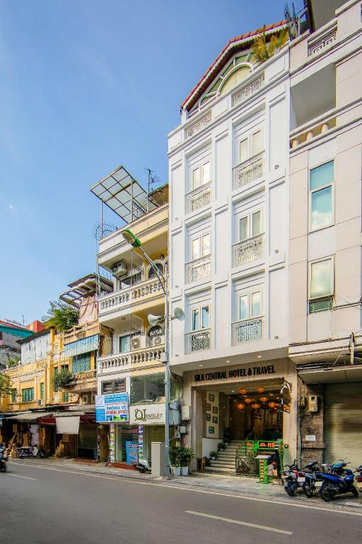 Khách Sạn Hàng Cân-Lương Văn Can 105M2 8 Tầng 1 Hầm MT 5M -95 Tỷ