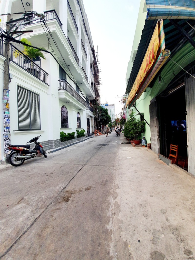 Nhà Đông Hưng Thuận 8 Quận 12 75m2 4 Tầng Chỉ 6 tỷ 5.