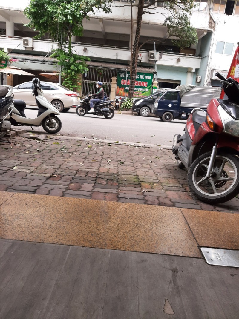 Tìm Khách Thuê Nhà Nguyên Căn KD mặt phố Thanh Nhàn, HBT