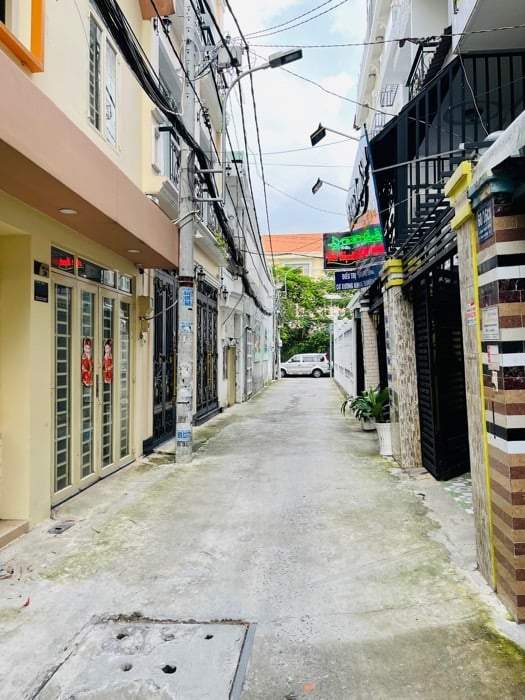 HẺM 60 LVB -XH NGỦ TRONG NHÀ -NGANG 5.8M -58M2 THỔ VUÔNG VỨC