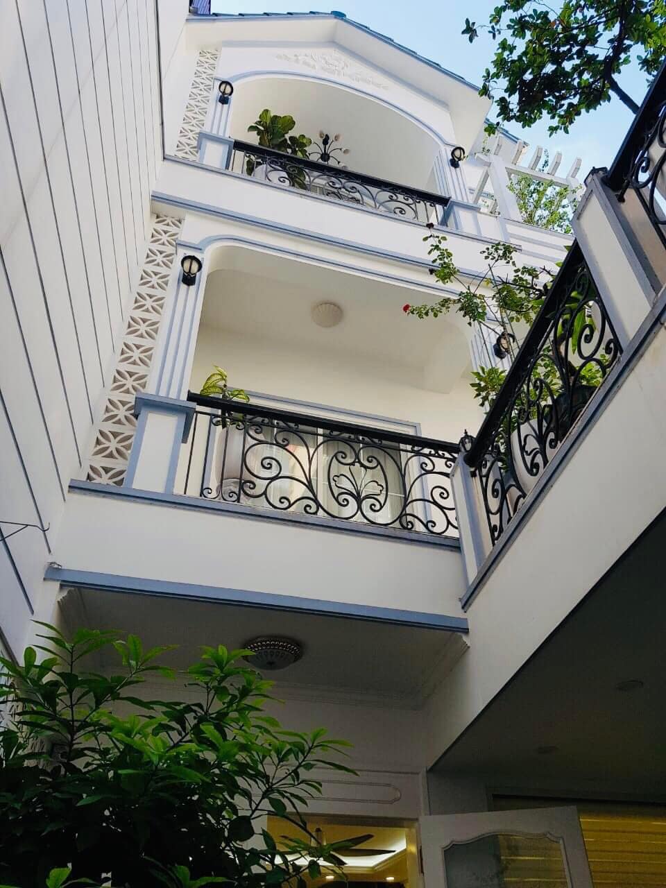 NÓNG & MỚI O9 2628 5559 BÁN. Nhà Kim Mã 112m², 4 tầng, MT 5.4m, Giá TL 20.4 tỷ Ba Đình