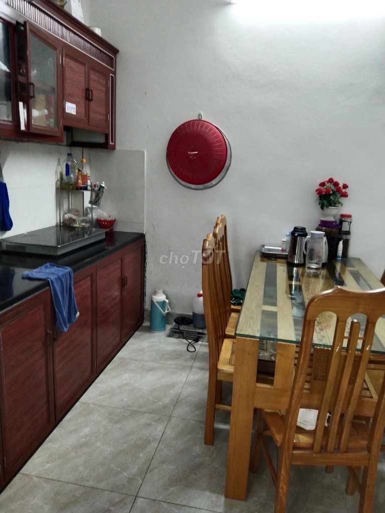 Cho thuê nhà nguyên căn Ngõ 68 Thạch Bàn, Long Biên