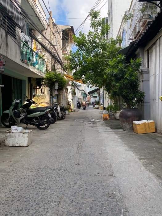 MẶT TIỀN HXH VƯỜN ĐIỀU DIỆN TÍCH ĐẸP Q7 HẺM THÔNG TỨ TUNG