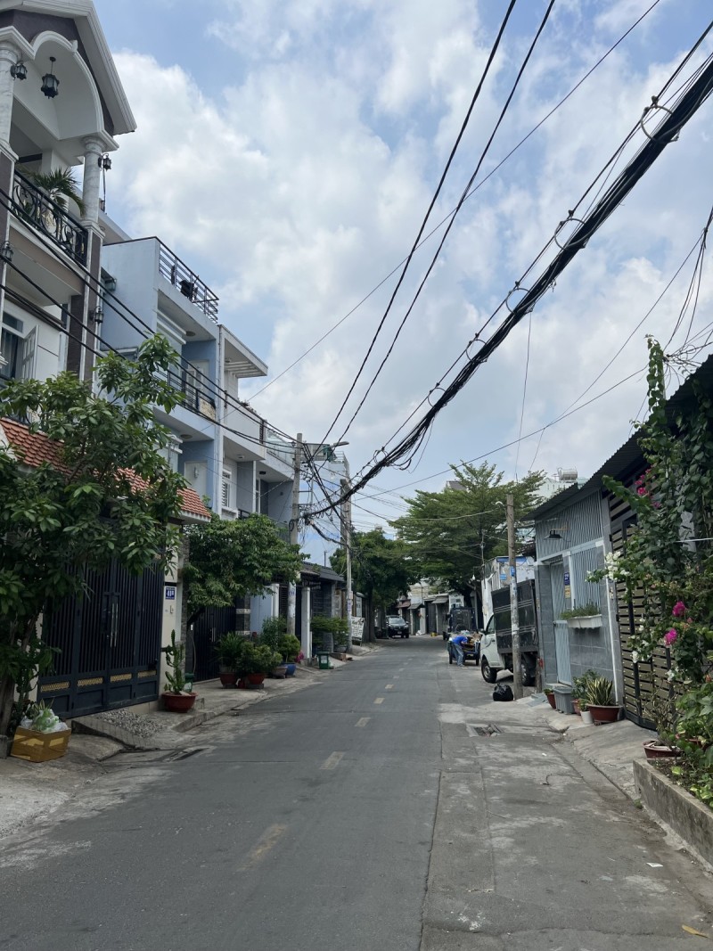 Bán nhà Măt Tiền đường Số 20 BHHA, Bình Tân 64m2 Giá 5,1 Tỷ