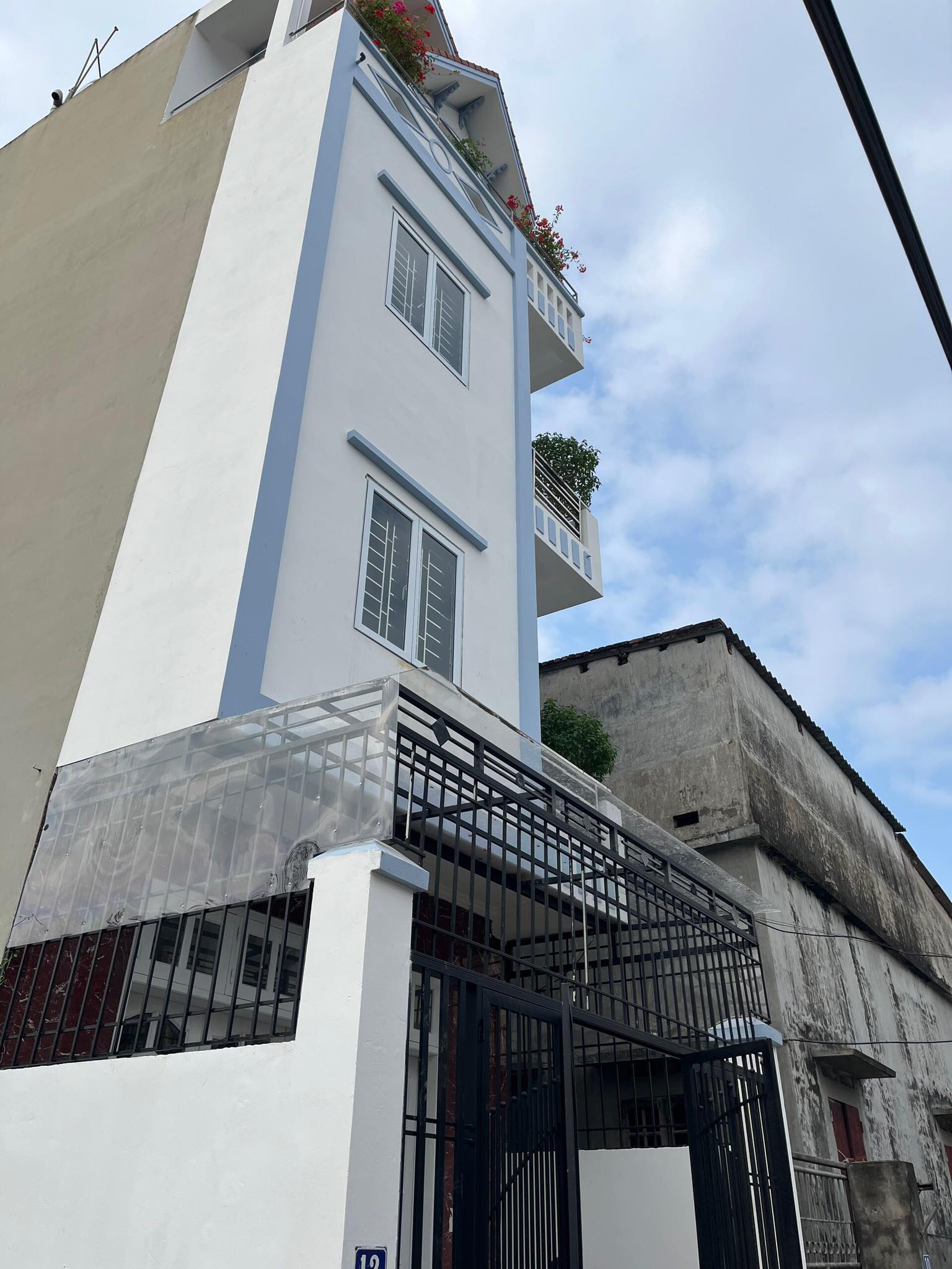 Bán nhà 3.5 tầng ngay gần chợ Kiêu Kỵ oto vào nhà giá 4.5 tỷ