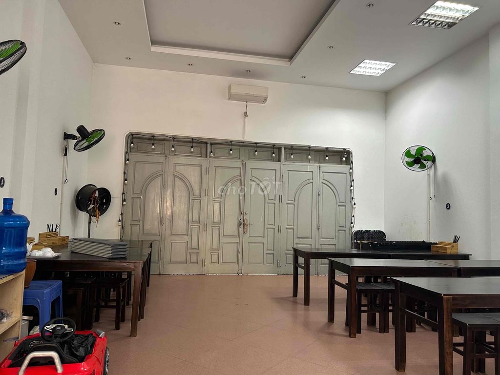 Cho thuê mặt bằng kinh doanh phố Mai Dịch 78m2, 2 mặt ngõ ô tô to vào tận nhà