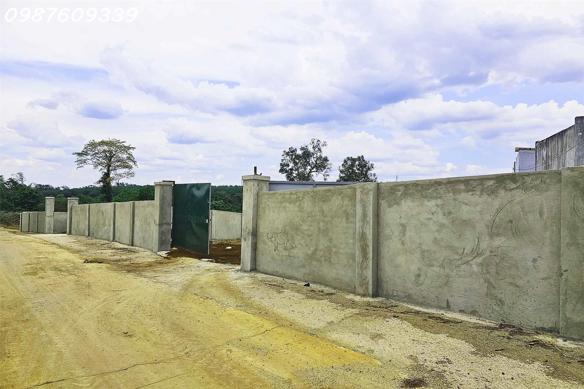 400m THÔ CƯ VEN ĐÔ TP.BUÔN MA THUỘT - TỔNG DIỆN TÍCH 2000M -HƯỚNG NAM