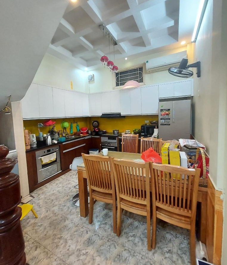 TRUNG TÂM CẦU GIẤY - NHÀ ĐẸP Ở NGAY - GẦN Ô TÔ – AN SINH ĐỈNH – 5 TẦNG - CHƯA ĐẾN 6 TỶ