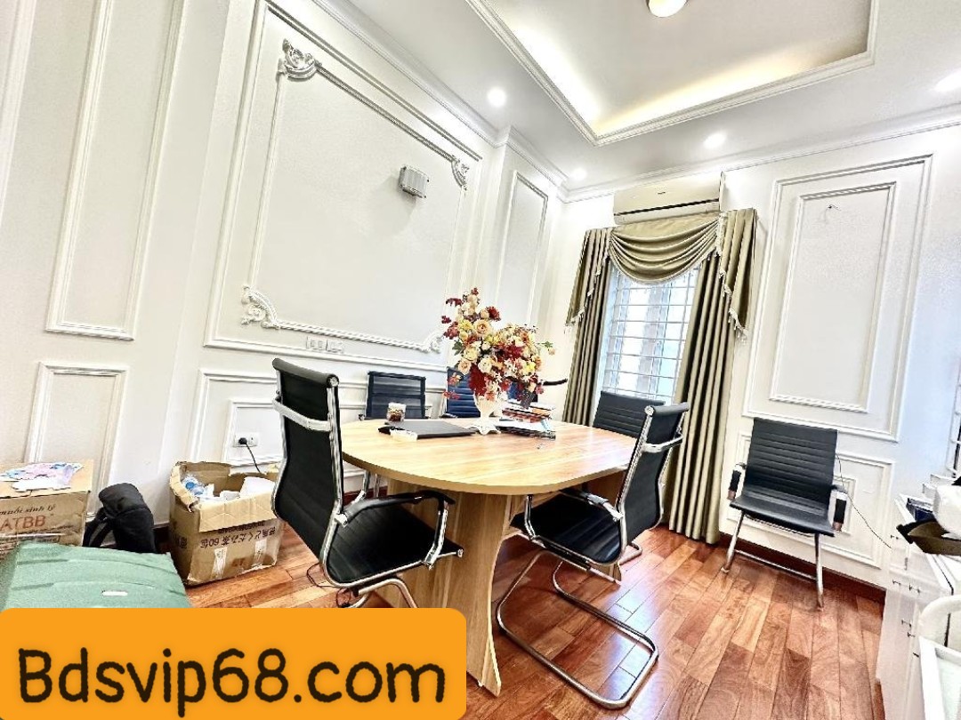 Bán nhà phố Nguyễn Chánh, Cầu Giấy, nhà đẹp 5 tầng, vỉa hè 2m kinh doanh sầm uất, giá 15 tỷ