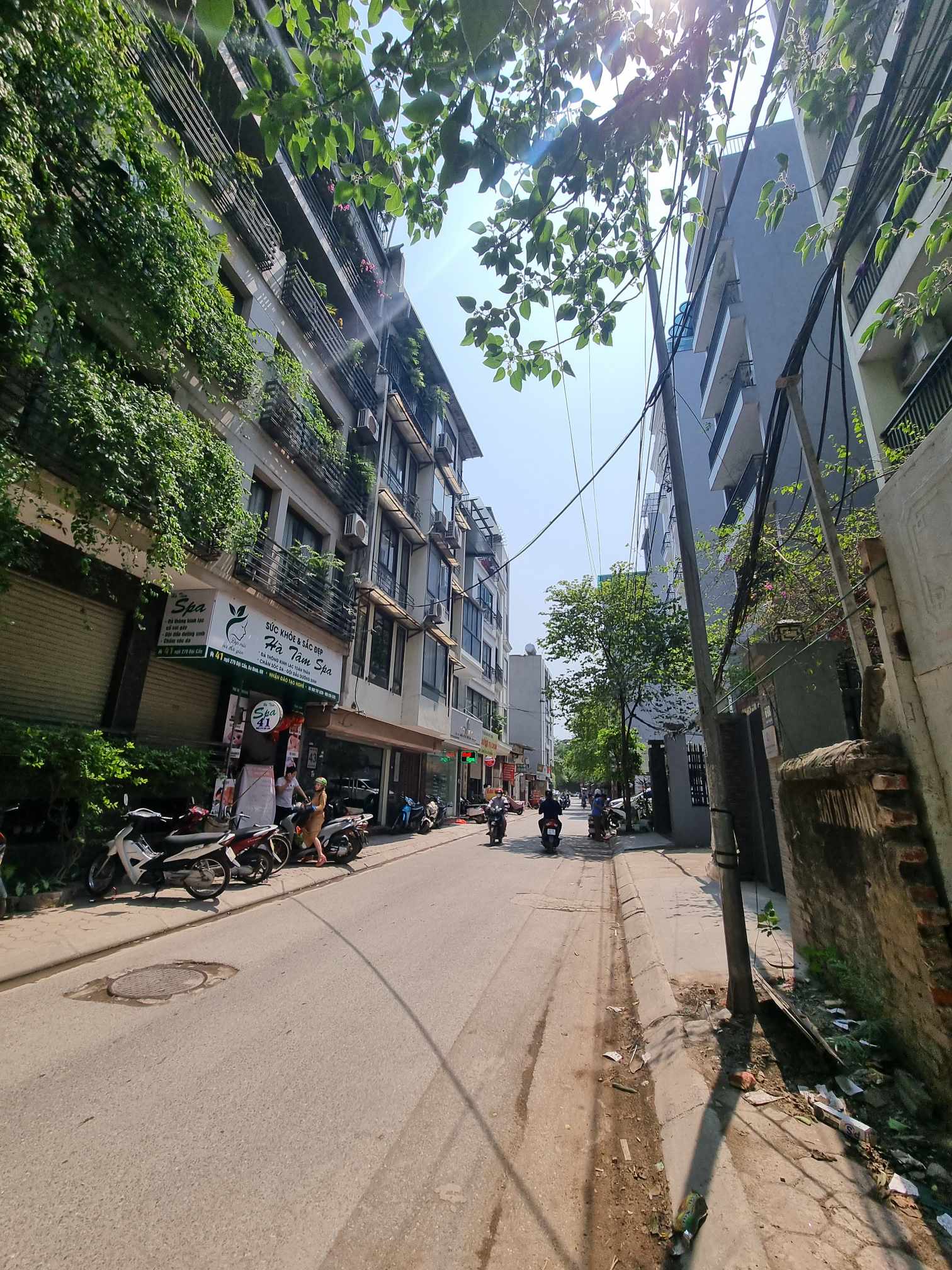 Siêu Đẹp! Phố Đội Cấn kinh doanh 40m2, 5T, MT4.33m vỉa hè 3m hiếm quận Ba Đình