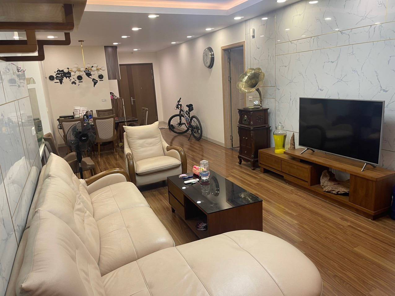 Cho Thuê Chung Cư Cao Cấp Lê Đức Thọ, Mỹ Đình, Nam Từ Liêm, DT: 130m - 3PN- 2wc giá 21tr 3PN, 2wc