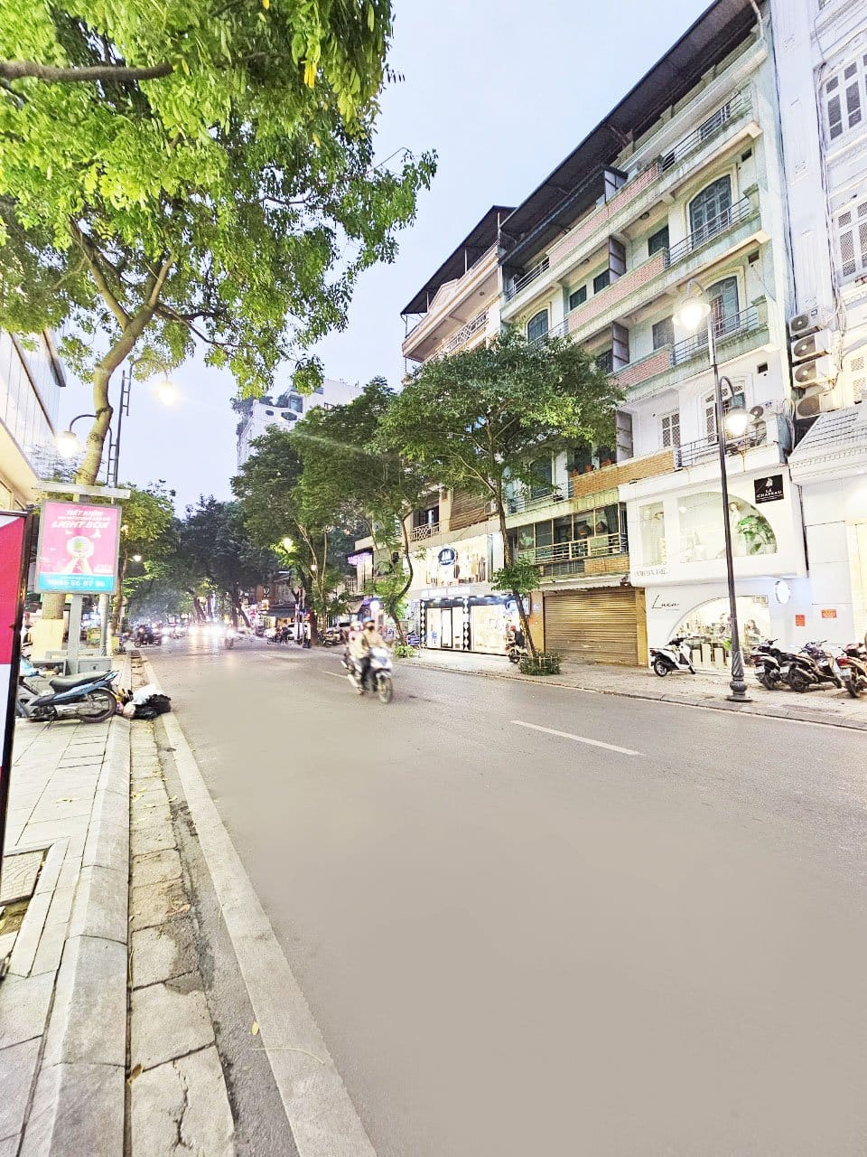 CHO THUÊ NHÀ PHỐ BÀ TRIỆU 3 TẦNG, 28M2, 2 NGỦ, GIÁ 7 TRIỆU/THÁNG - GĐ, NHÓM NHỎ ÍT NGƯỜI - 0775116683