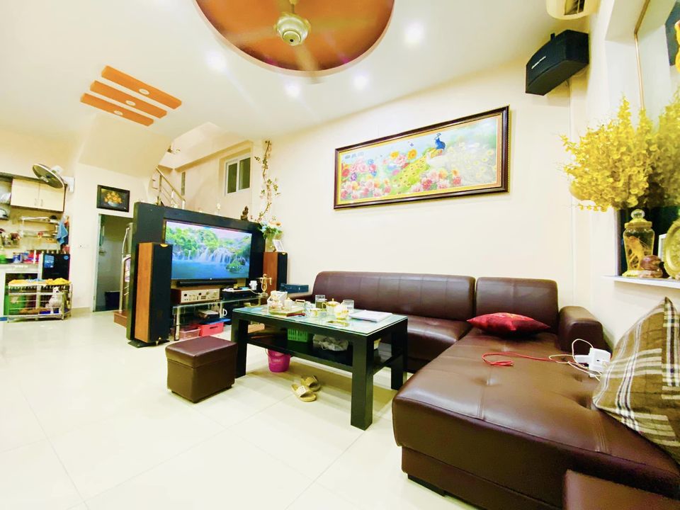 Bán Nhà Định Công - Hoàng Mai, D.Tích 54m2, 5 Tầng, M.Tiền Đẹp, Giá 6.95tỷ