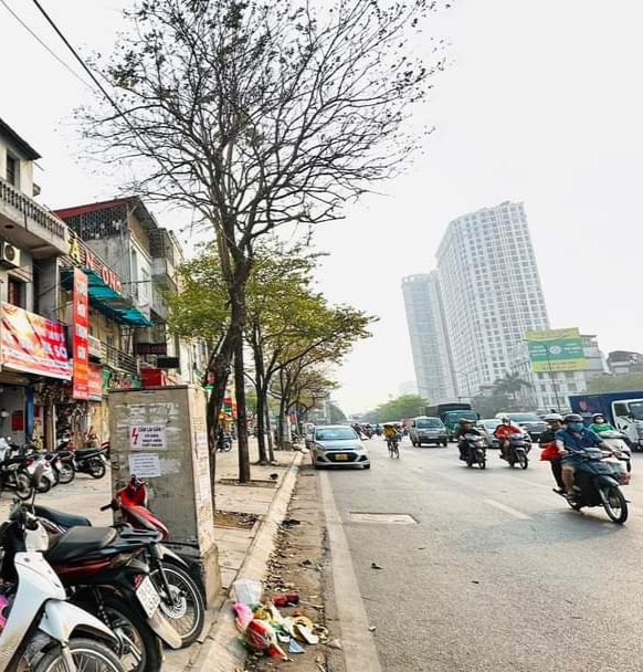 NHÀ MẶT PHỐ NGUYỄN TRÃI. THOÁNG TRƯỚC SAU. 121M2. 8TẦNG. MT 4.2M. 41 TỶ. ĐANG CẦN BÁN GẤP.