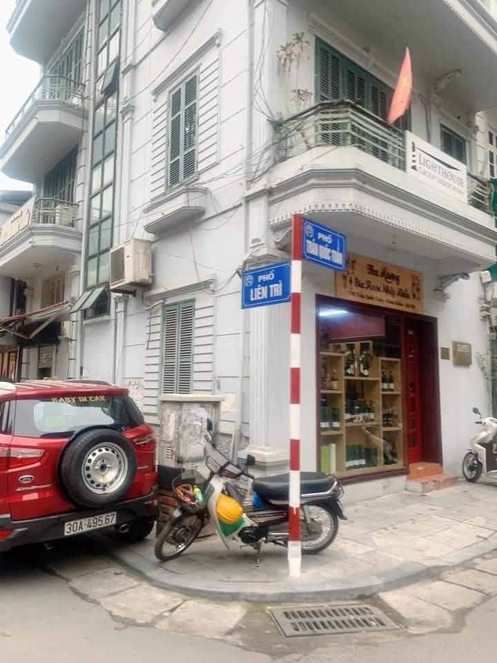 Bán nhà phố Liên Trì, Hoàn Kiếm diện tích 91m2, mặt tiền 4,3m với 2 mặt thoáng. Lh 0912929280
