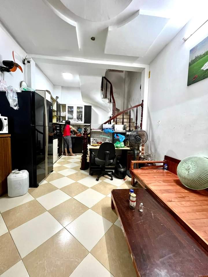 TẦM TIỀN HIẾM HOÀNG MAI 4 TẦNG 25M2 - NHÀ ĐẸP DÂN XÂY - KHUNG CỘT CHẮC CHẮN - giá 2.5 tỷ