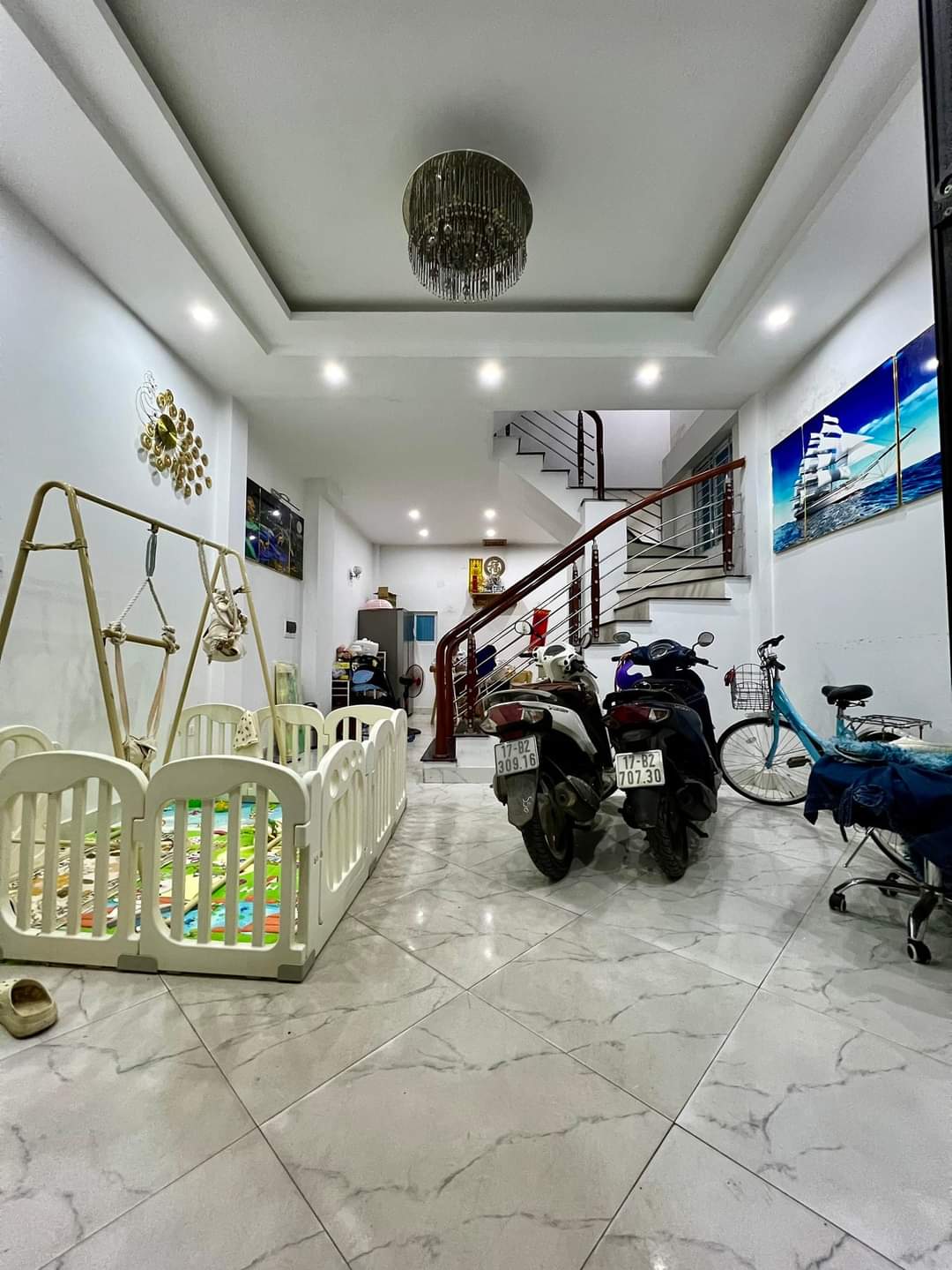 NHÀ MỸ ĐÌNH. LÔ GÓC. 2 THOÁNG. 40M. 3TẦNG. MT 4.5M. 6.5 TỶ. ĐANG CẦN BÁN GẤP.