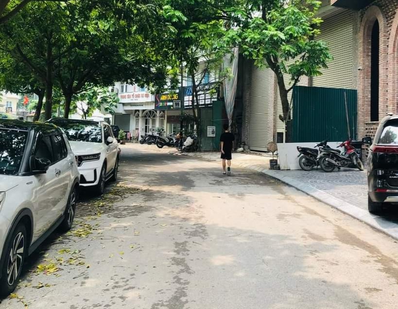 NHÀ VÍP HỒ BA MẪU. ÔTÔ TRÁNH. 385M. 9 TẦNG. MT 13.8M. 232 TỶ.ĐANG CẦN BÁN. ĐỐNG ĐA.