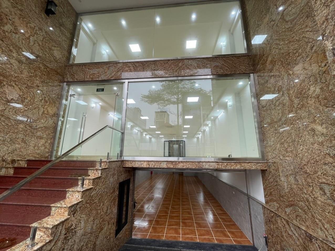 Bán Toà Nhà Văn Phòng MP Nguyễn Lương Bằng - Đống Đa 210m2, 10 Tầng, Giá hơn 130 tỷ