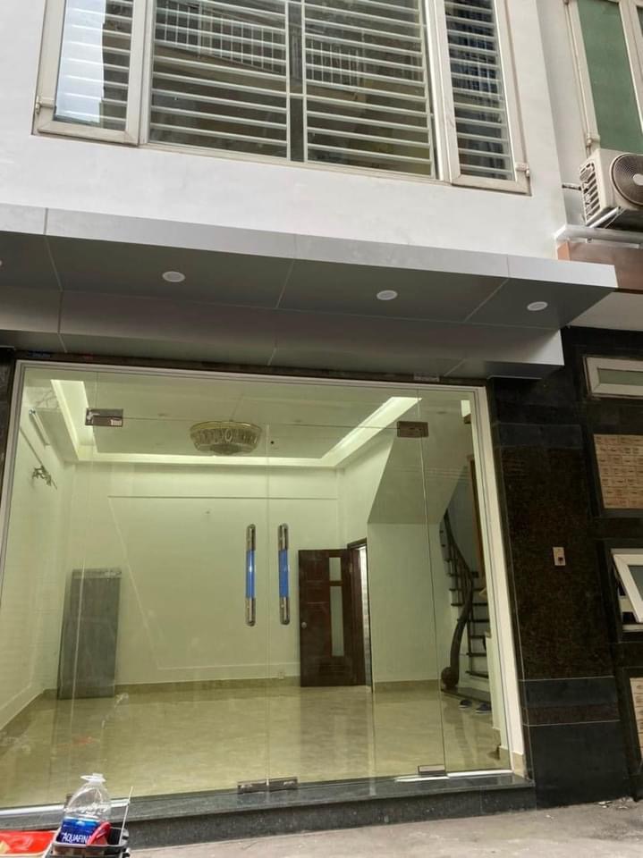 Nhà phố Hoàng Ngân - Trung Hoà 35m2, 5 tầng, mt 5.9m, oto vào nhà, kd đỉnh, giá 9.5 tỷ