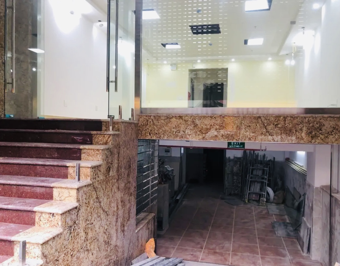 Bán toà văn phòng Vũ Phạm Hàm - Cầu Giấy 160m2, 8 tầng new, vỉa hè 8m, kd đỉnh, giá 105 tỷ