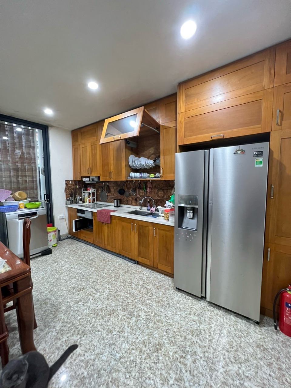Bán nhà Hoàng Cầu - Đặng Tiến Đông, Đống Đa. 70m2 x 4 tầng 1 tumm, mặt tiền 4.3m. Oto đỗ cửa. Giá 19 tỷ (thương lượng).