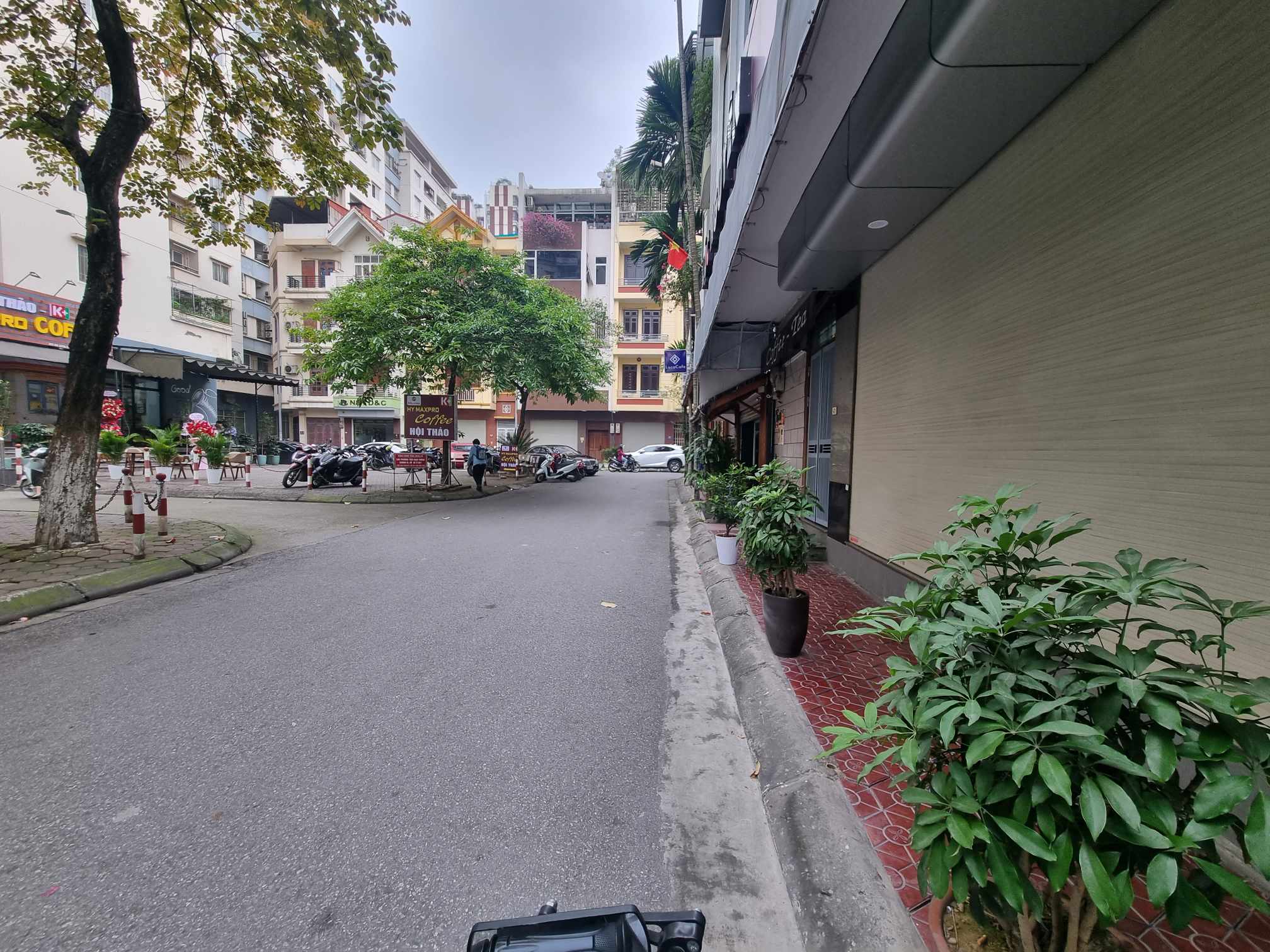 Bán nhà đẹp phố Trần Kim Xuyến 80m2, 5T thang máy, MT6m hiếm quận Cầu Giấy