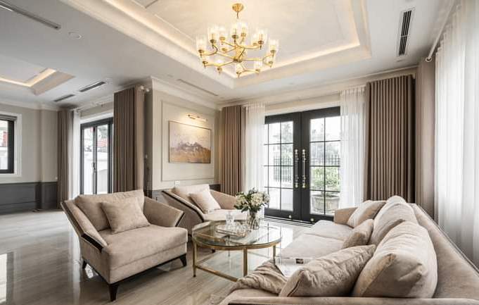 Tôi bán nhà mặt phố Lê Lợi sầm uất gần chợ Hà Đông, Mt rộng, 110m2 chỉ 26.8 tỷ. LH 0989.62.6116