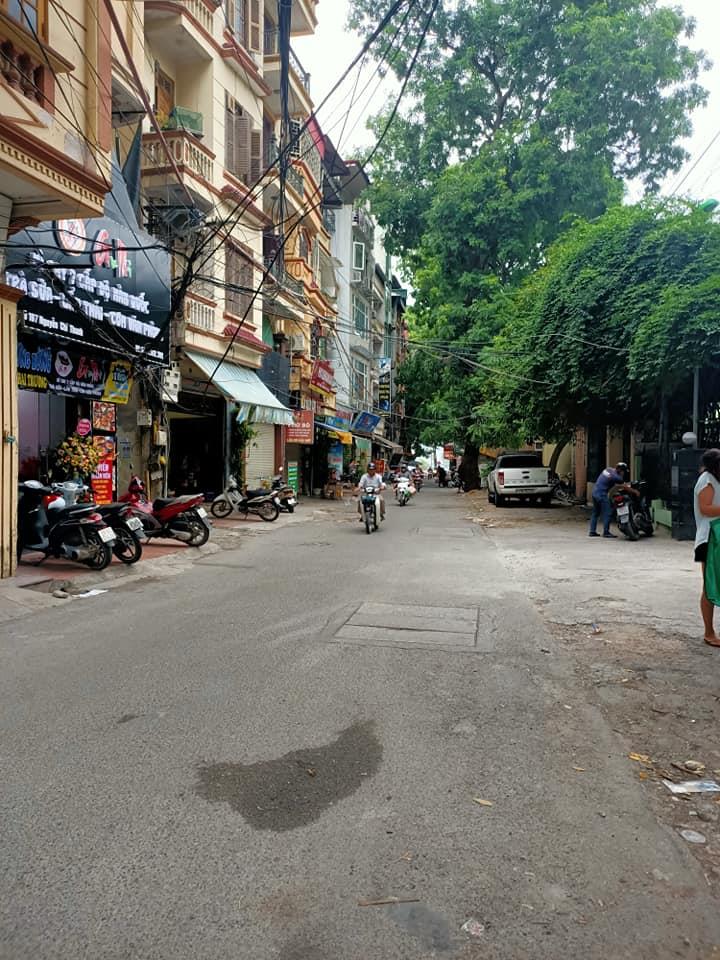 Kinh Doanh Hiếm! phố Nguyễn Chí Thanh 43m2, 6T thang máy, MT4.1m trung tâm Đống Đa