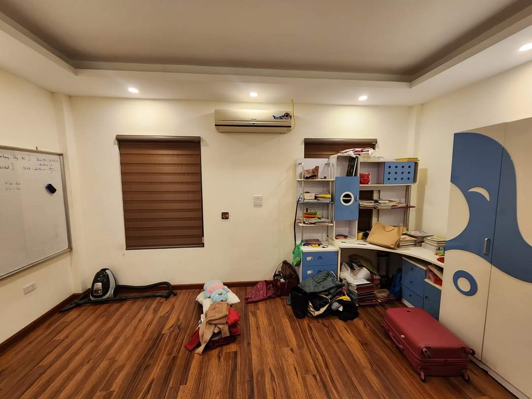 Nhà Hồ Tùng Mậu- Cầu Giay - 40M-5 TẦNG - Gara oto- Kinh Doanh-7 Chỗ vào nhà -Chỉ 9 tỷ