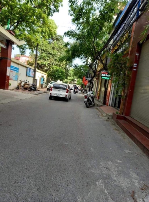 Bán nhà mặt Xã Đàn 2 hơn 8 tỷ 38m2, 3T, MT5m ô tô kinh doanh hiếm quận Đống Đa