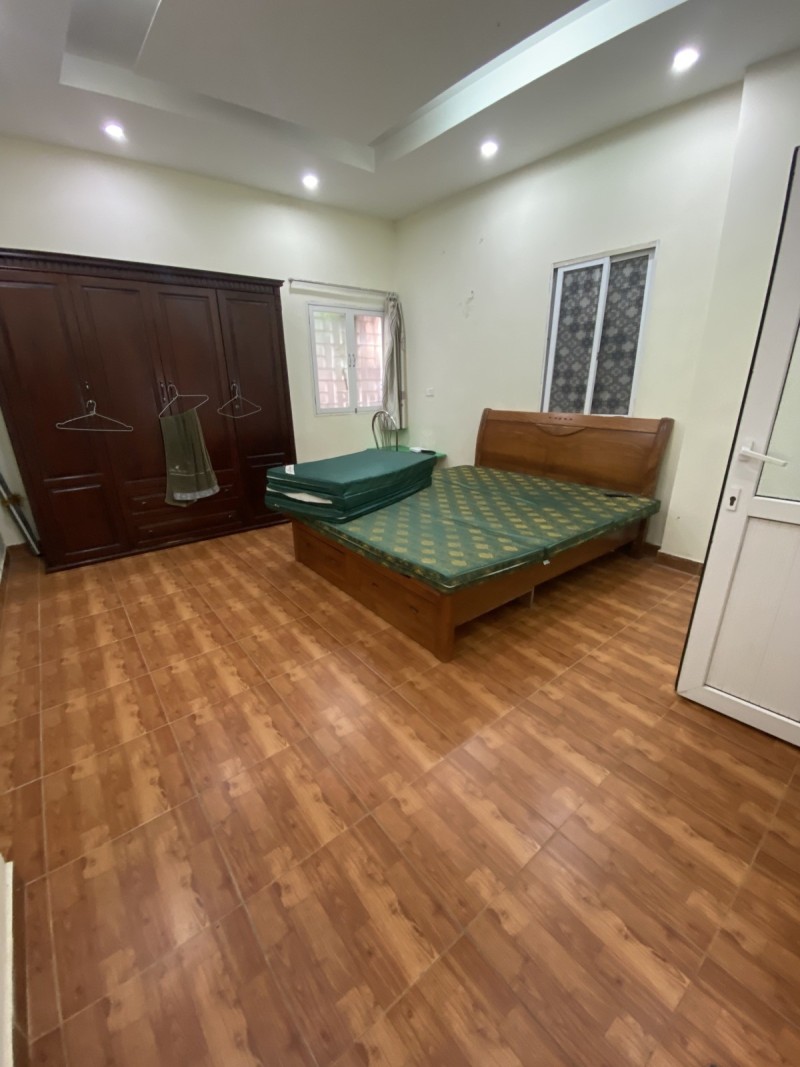 Ngõ Chợ Khâm Thiên - Diện tích 33m2 - 3 Tầng - 4.3 Tỷ - Đống Đa