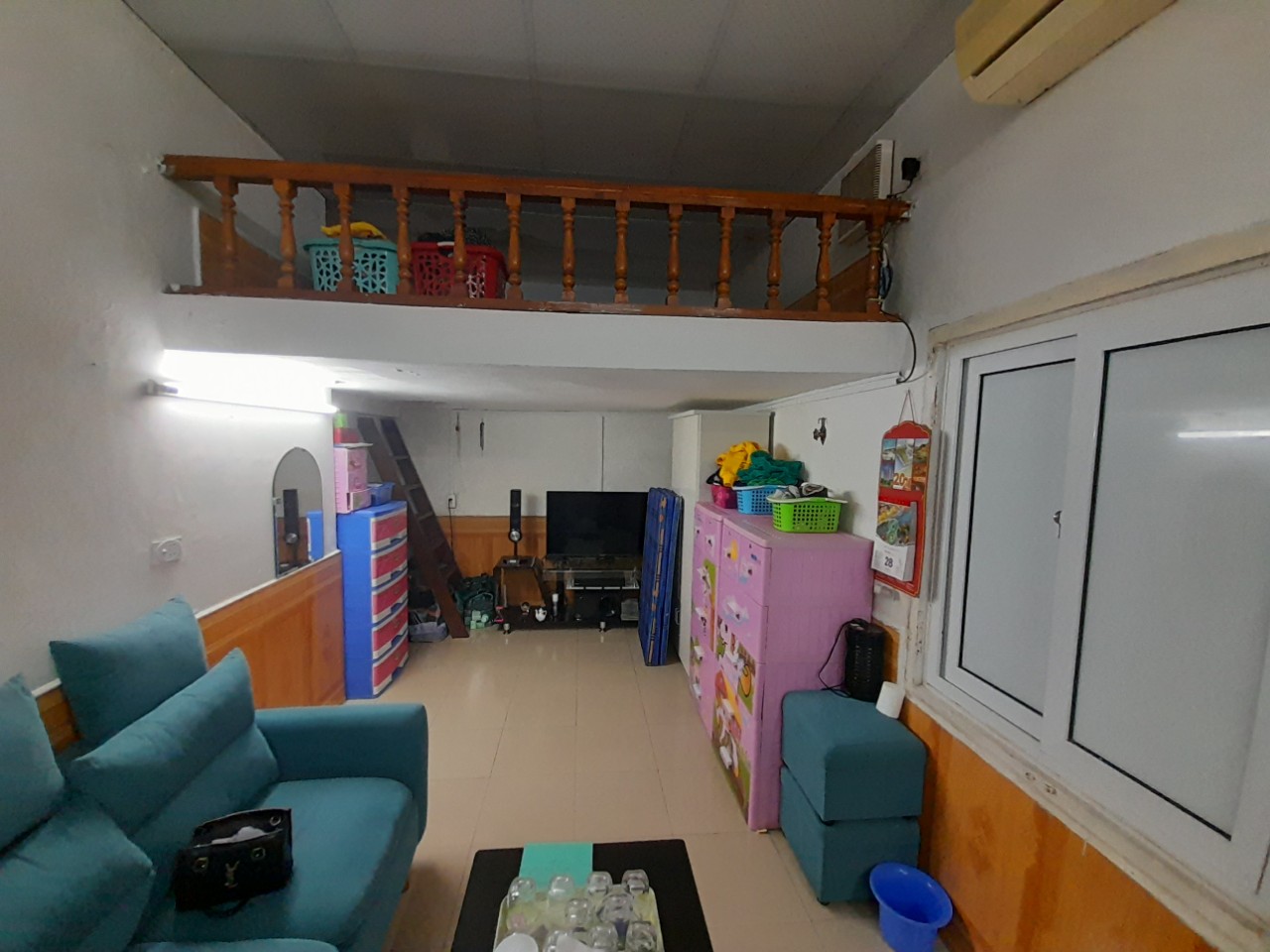 Chính chủ cần bán nhà 25 m2 tầng 1 không nóc phố Phạm Hồng Thái, Trúc Bạch, Ba Đình, Hà Nội