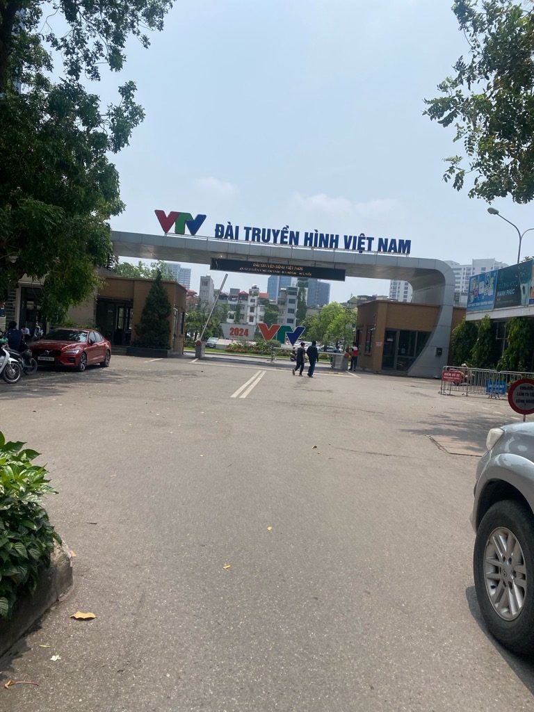 Bán nhà 7 tầng mặt tiền 8m phố Nguyên Công Hoan Ba Đình 15 tỷ.