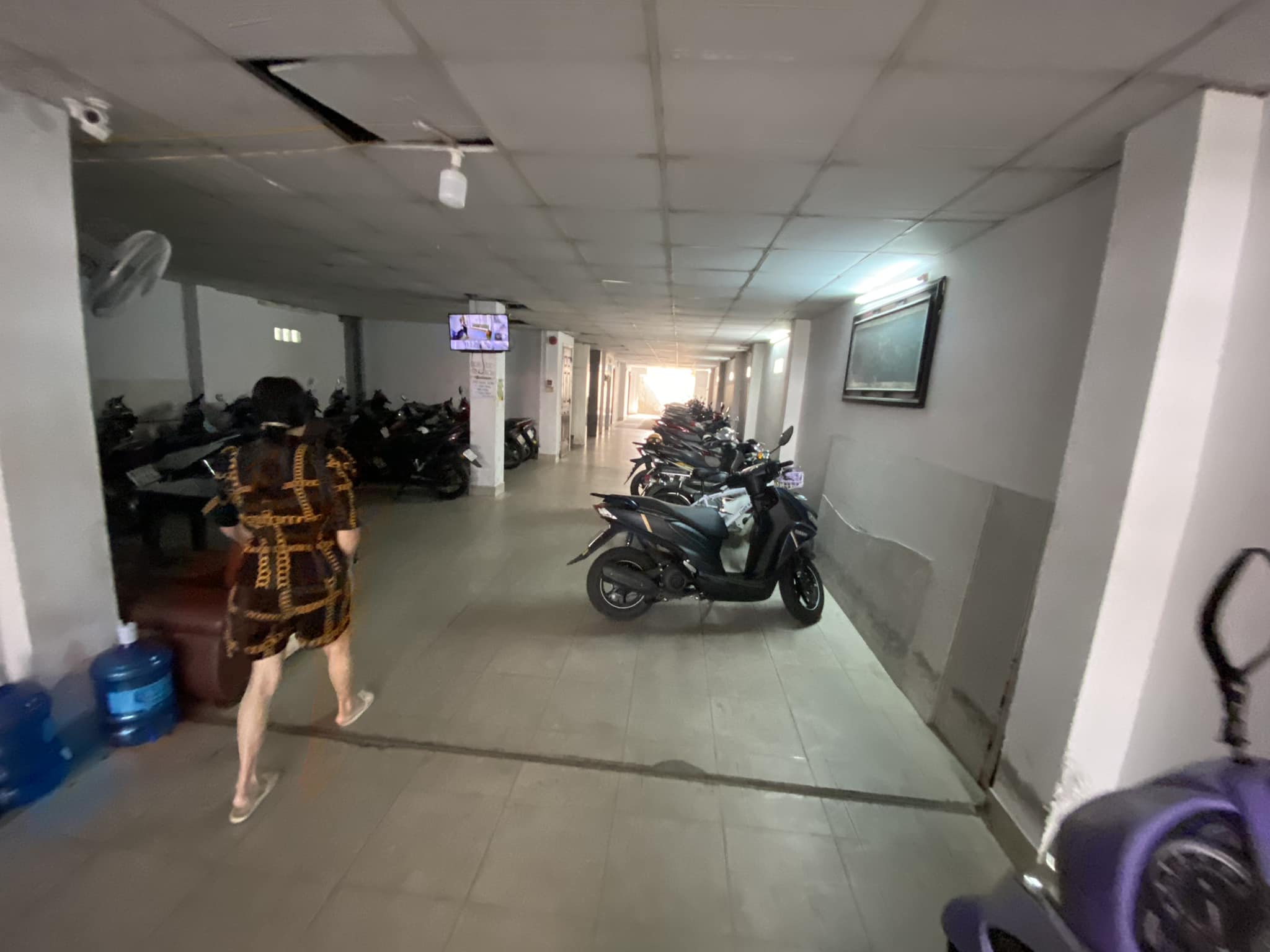 Bán gấp CHDV Nguyễn Văn Quá, gần Trường Chinh, Phường Đông Hưng Thuận Quận 12