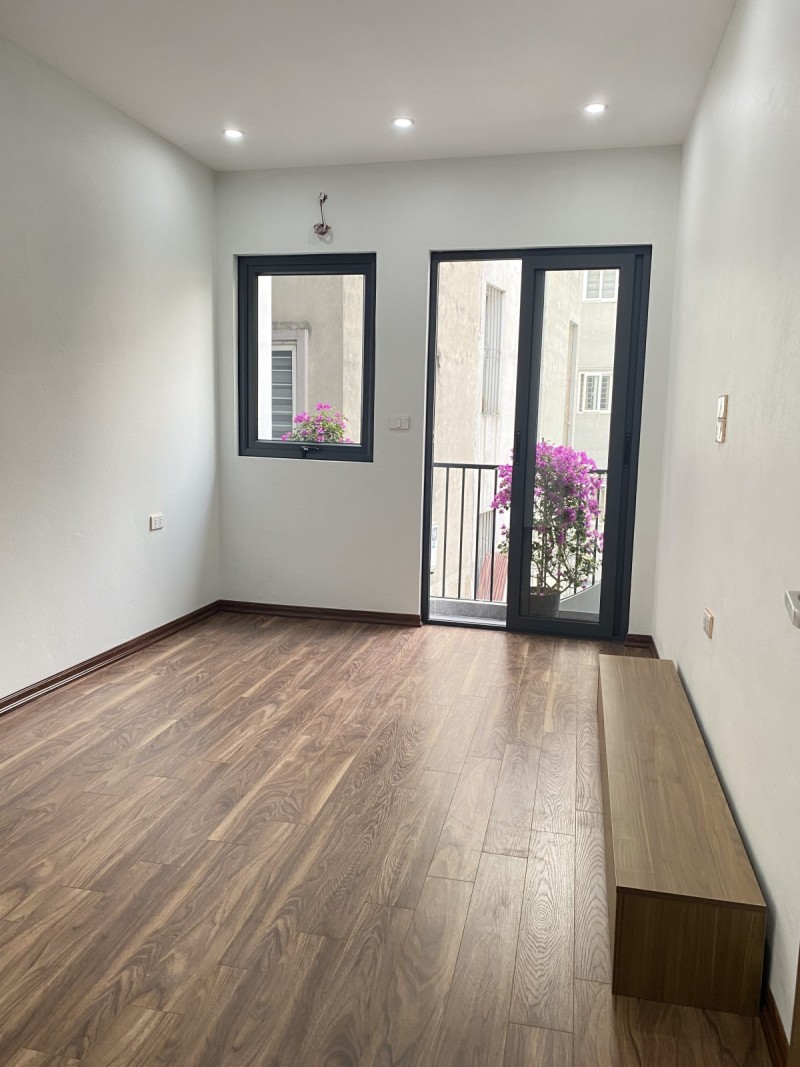 Bán nhà đẹp khu Văn Miếu 45m2 x 4 tầng, gần phố, ngõ thông 2 đầu, gần oto, 4,4 tỷ