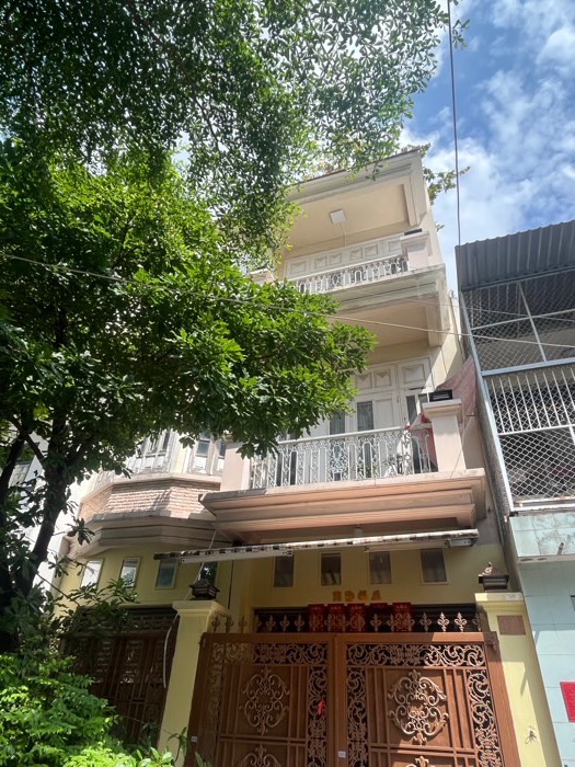 Bán nhà quận 11, đường Âu Cơ, hẻm xe hơi, 62m2, 3 tầng, 10.5 tỷ