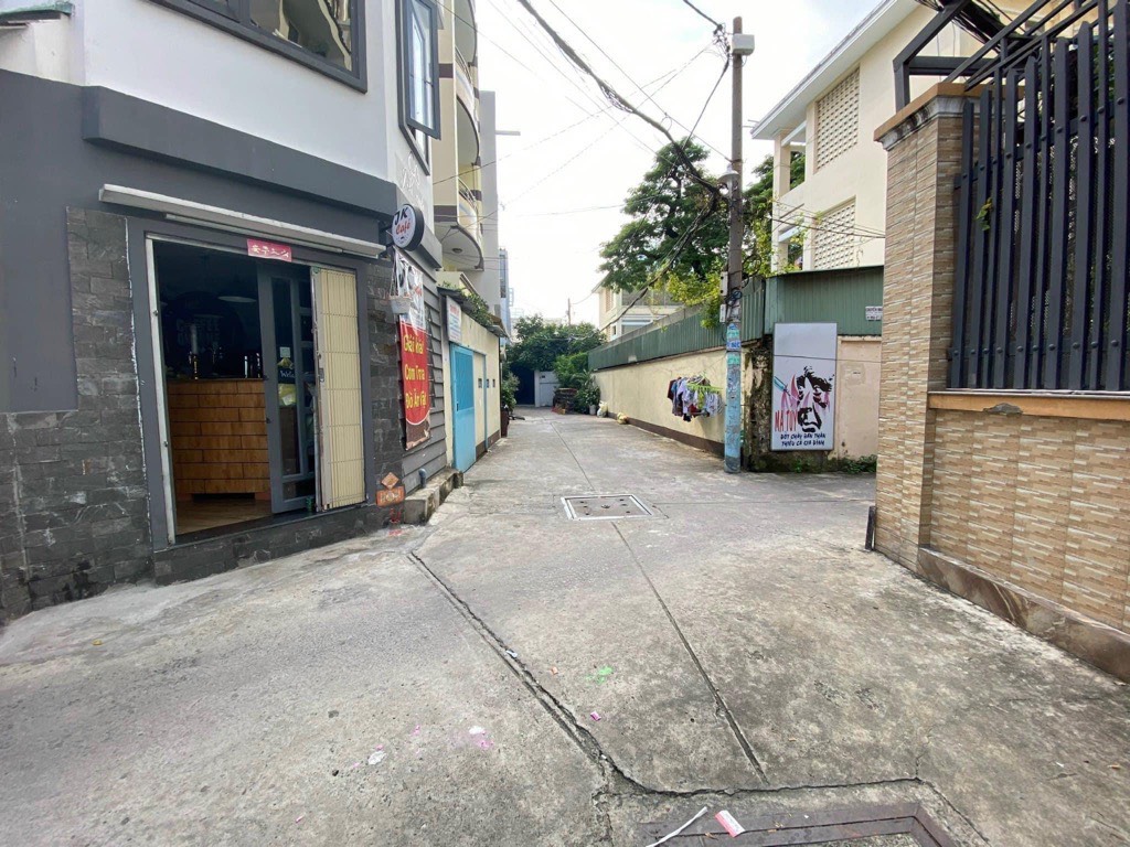 Bán nhà quận 6, đường Hậu Giang, 5 tầng, 43 m2, 6 tỷ, hẻm xe hơi