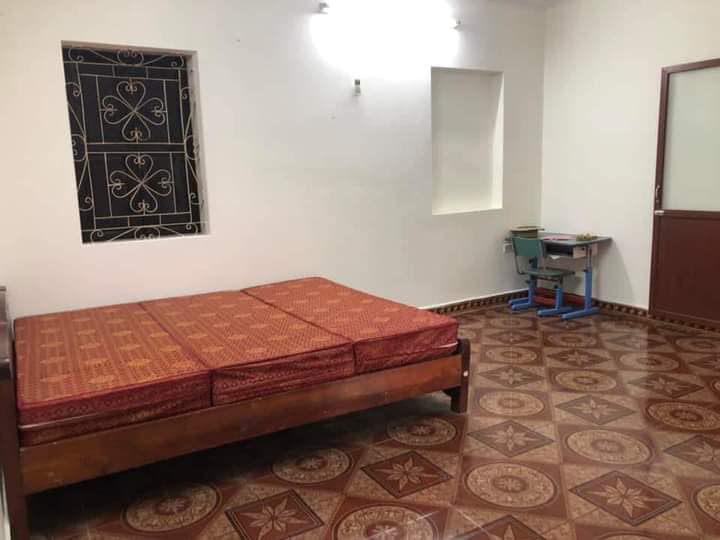 Mình cần cho thuê căn hộ chung cư minni Bờ Sông Sét - HM. DT 75m - 2n1vs - Giá 7 triệu - ở GĐ, 4 em sinh viên.