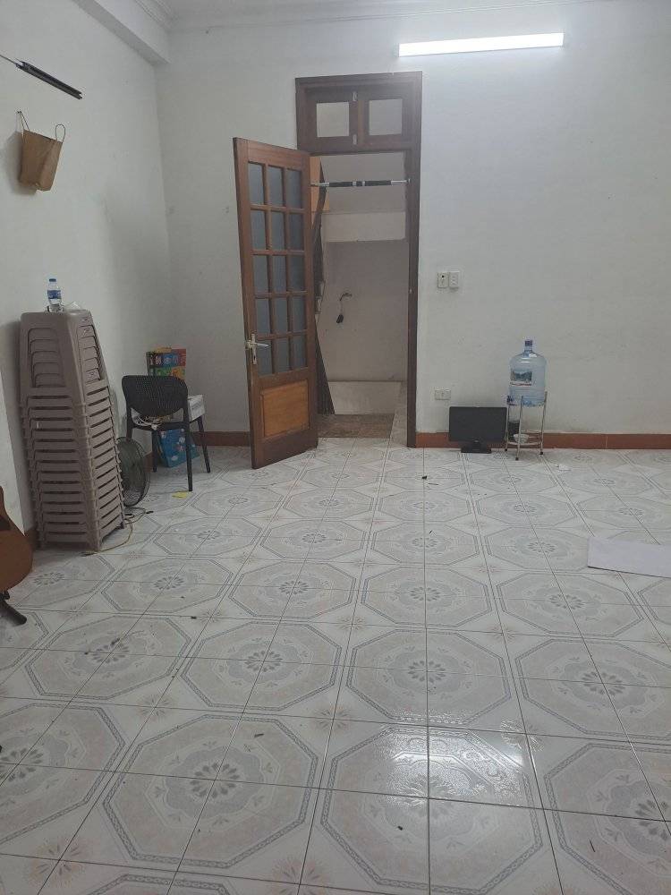 Cho thuê Nhà Ngõ Ô tô đỗ Phố Vũ Thạnh, Hào Nam, Đống Đa, DT 51m- 4,5 tầng- giá 15,5 triệu