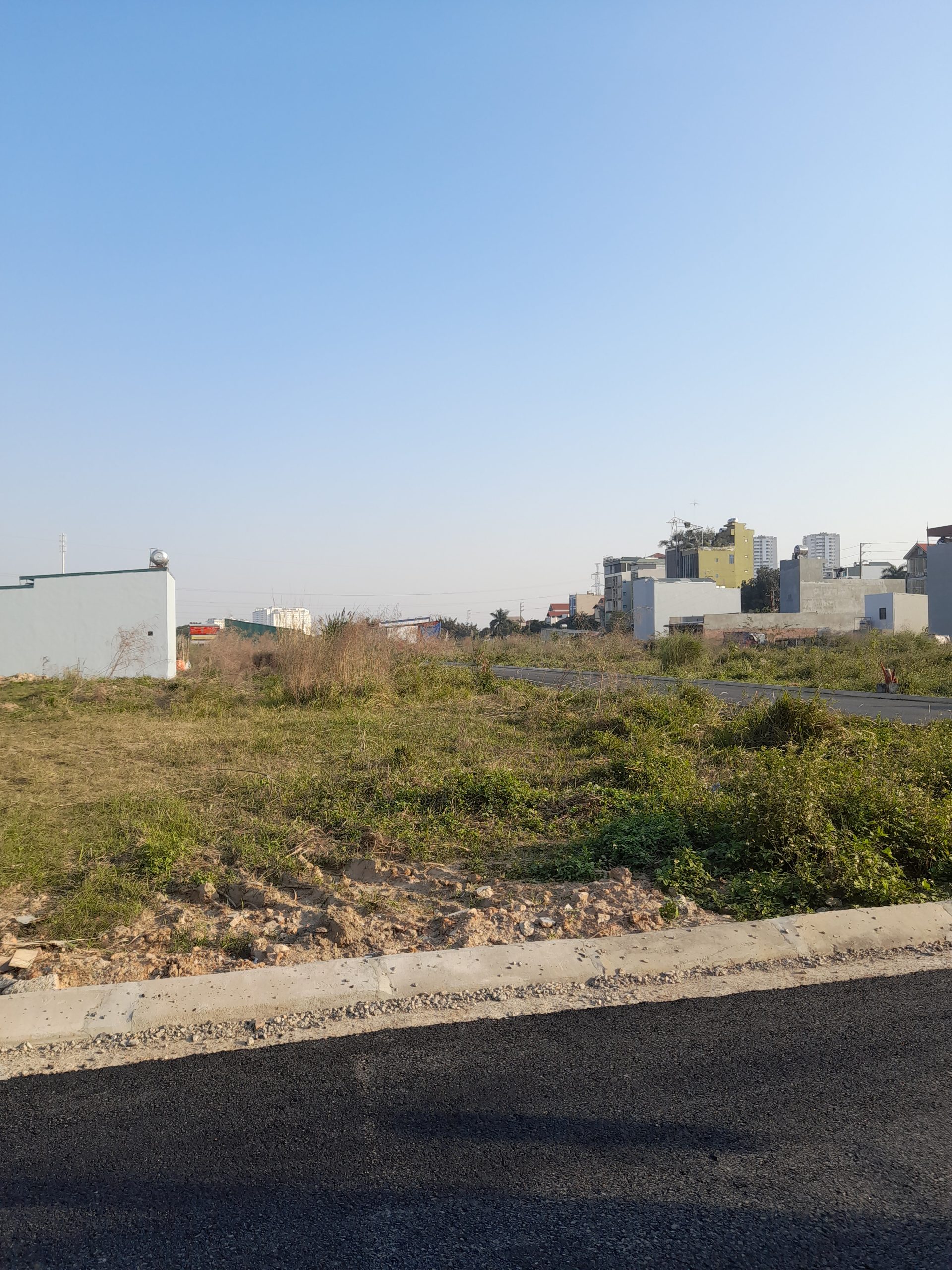 Bán lô đất dịch vụ Di Trạch (khu 16,32ha)107m2. Mặt đường văn minh, tiện kinh doanh. LH: 0972990831