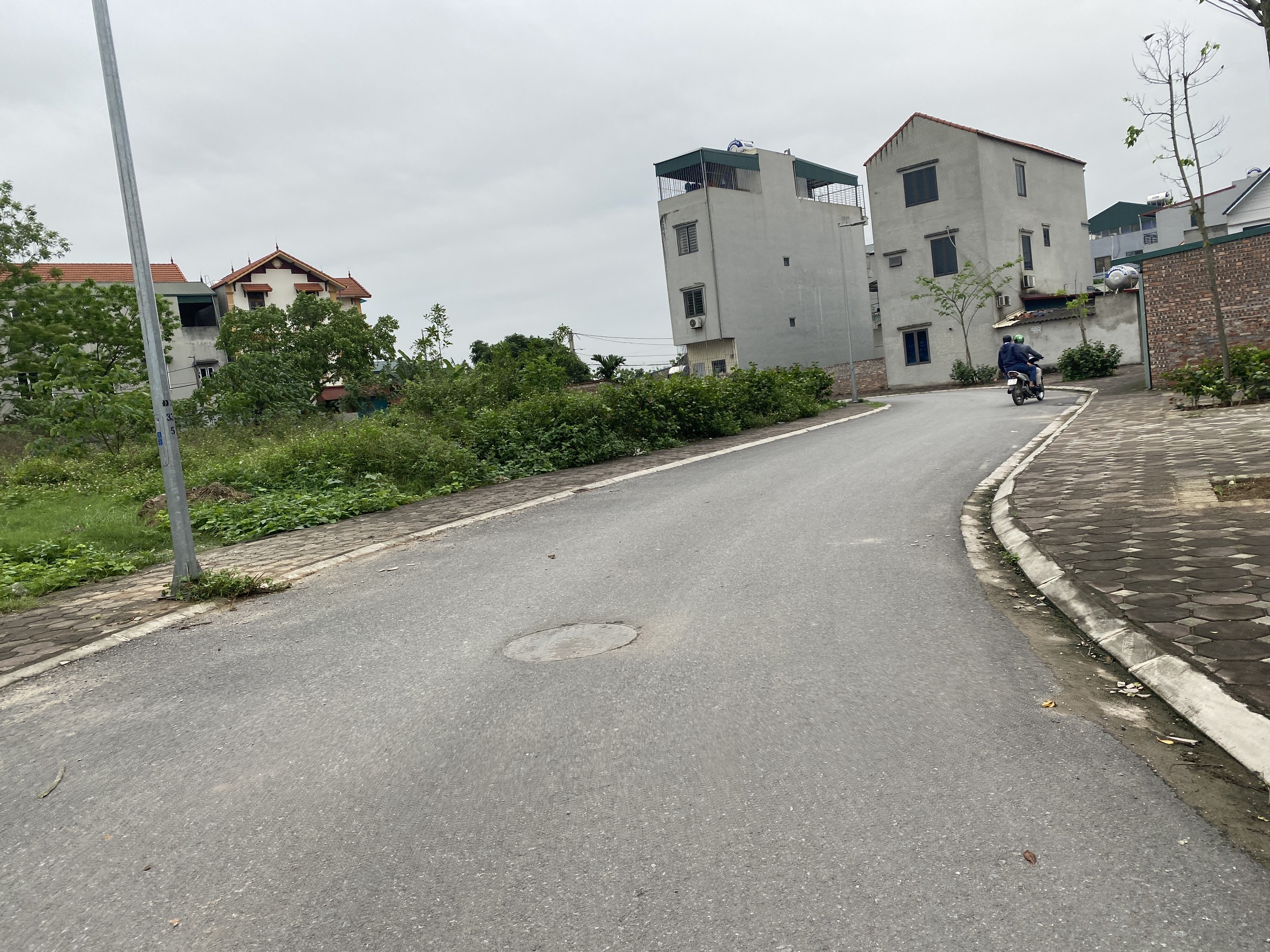 Đất Đầu Tư! 40m2 Đa Tốn sát Vin giá chỉ 1.65 tỷ