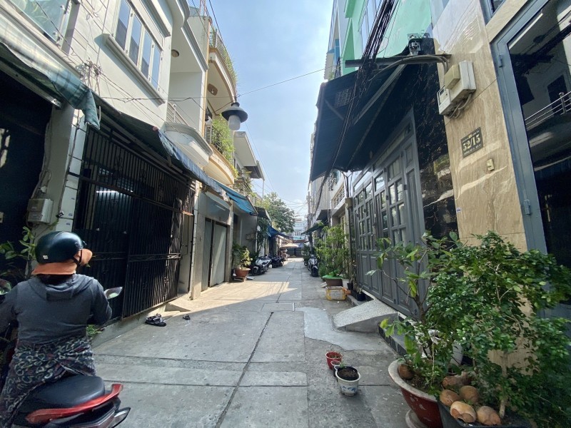 Bán nhà đường Số 15 BHH, Bình Tân 54m2. 2 Tầng BTCT Giá 4,3 Tỷ