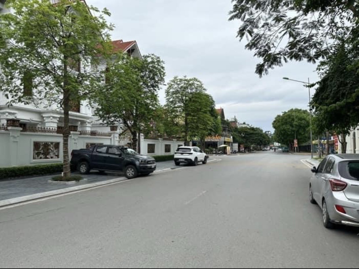 BIỆT THỰ TRUNG VĂN, LÔ GÓC ĐẦY QUYỀN LỰC, MT16M, GIÁ CHÀO NHỈNH 32 TỶ