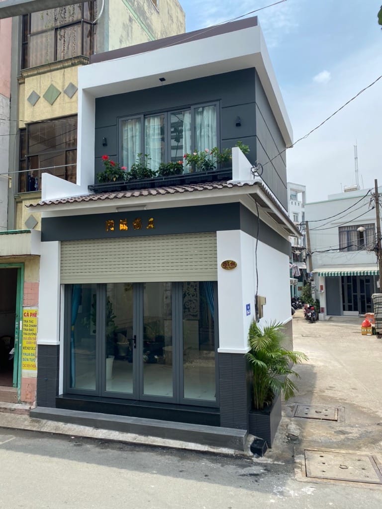 SIÊU PHẨM PHƯỜNG 9 TÂN BÌNH-NHÀ ĐẸP Ở NGAY-HẺM NHỰA XE TẢI NÉ 3 MẶT TIỀN 29M2 CHỈ NHỈNH 3 TỶ